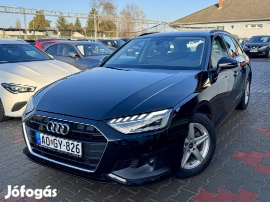 AUDI A4 Avant 35 TDI Basis S-tronic Navigáció.L...