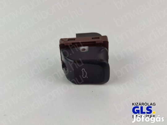 AUDI A4 B8 (8K2) Csomagtérajtó nyitó kapcsoló (elektromos) (8K0959831A