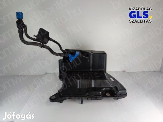 AUDI A4 B9 (8W2, 8WC) 2.0 TDI DEUA AdBlue tartály (8W0131878AM)