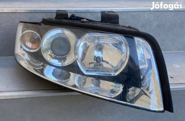 AUDI A4 (B6) Jobb Lámpa , Fényszoró (2000-06)