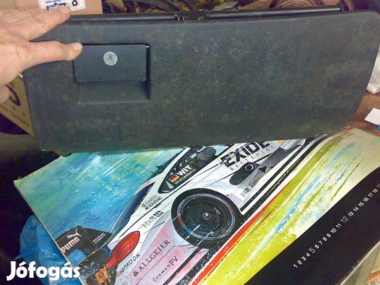 AUDI A6 1992 Kesztyűtartó Bontott 5000ft