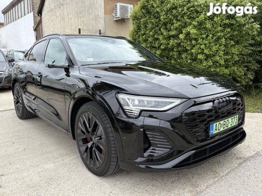 AUDI Q8 e-tron Sportback 55 S line quattro (Aut...