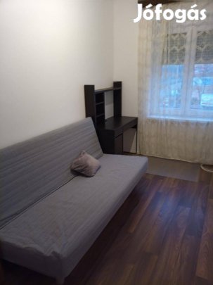 A 14.kerület Fogarasi úton szoba kiadó