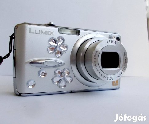 A Leica objektíves Stabilizátoros Zoom fényképezőgép