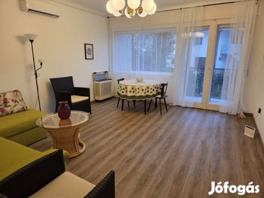 A XII. kerületben 2 szobás bútorozott lakás kiadó!