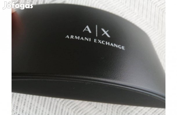 A/X Armani Exchange napszemüvegtok kemény fekete színben eladó