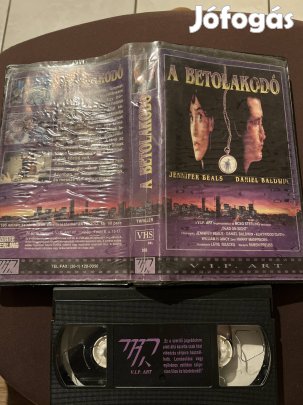 A betolakodó akció vhs 