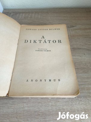 A diktátor történelmi könyv