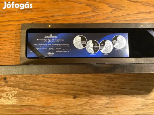 A haza épitöi szinezüst érem szett