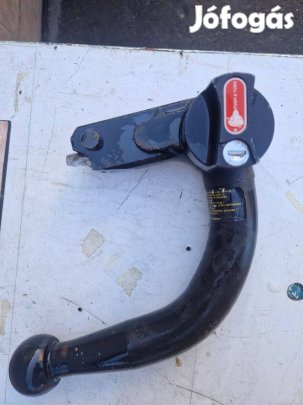 A képeken látható vonóhorog eladó. lehet valaki ezt keresi