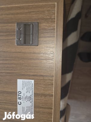 A képen hangfalak ebben az álapotban üzemképesen eladó.