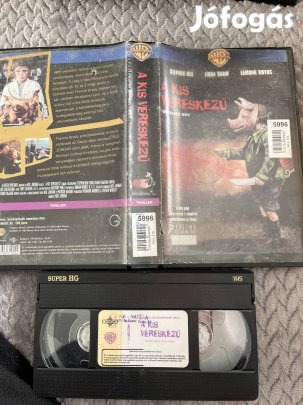 A kis véreskezű vhs nagytok thriller