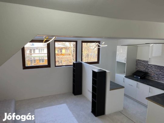 A méltán népszerű Vörösmarty lakókertben eladó egy frissen felújított