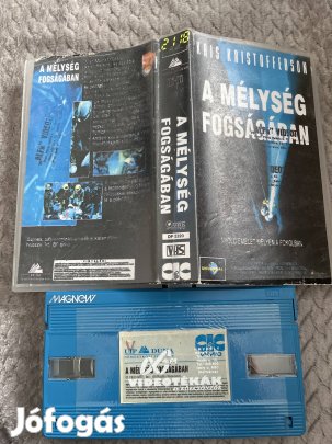 A mélység fogságában vhs kistok scifi alfa. 