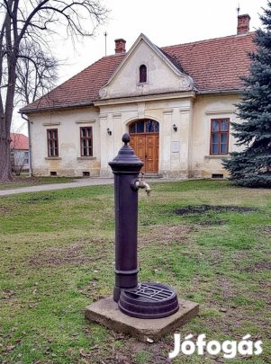 A múlt nemes egyszerűsége: Klasszikus öntöttvas állókút