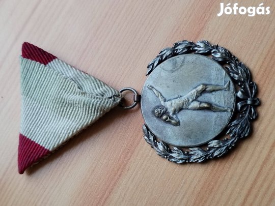 A múlt század elejéről Súlylökő érem szép régi db