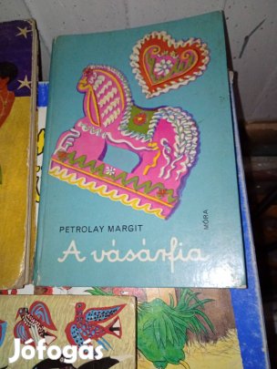 A vásárfia Petrolay Margit 4000ft óbuda személyes átvétel lakcimemen p