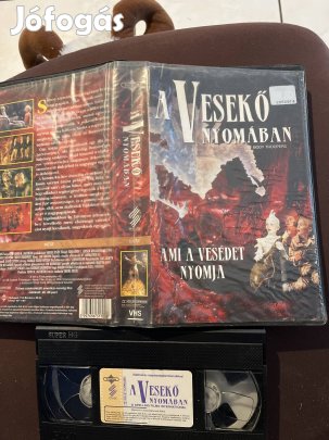 A vesekő nyomában mese vhs 