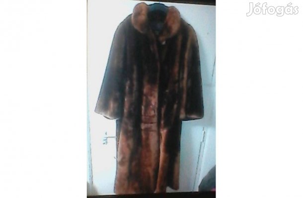 A vonalú ,új Barna színű Panofix bunda