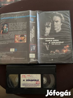 A zöldfülű akció vhs nagytok. 