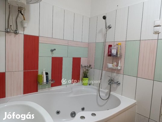 Abádszalóki 133 nm-es lakás eladó