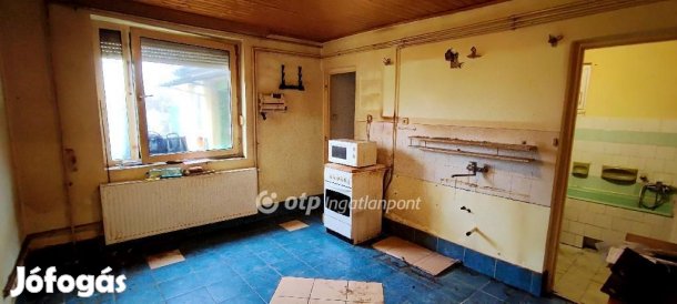 Abdai 68 nm-es ház eladó