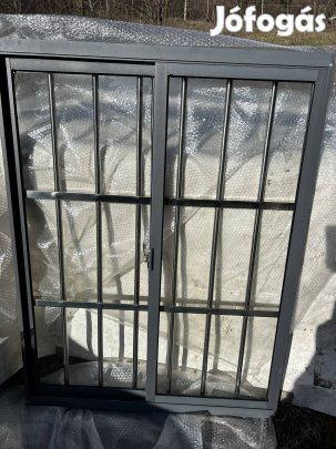 Ablak 110 x 90 cm,tolóablakos