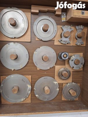 Ablakgyártó marókés készlet 68-as