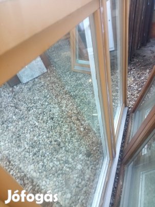 Ablakok 155*132 és 131*132 méretben eladó!