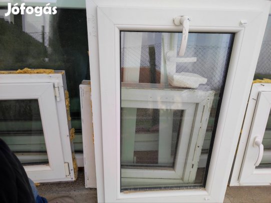 Ablakok, terasz ajtók, redőnyök, szúnyogháló! 