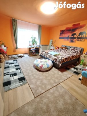 Abonyban 2 szobás családi ház eladó!