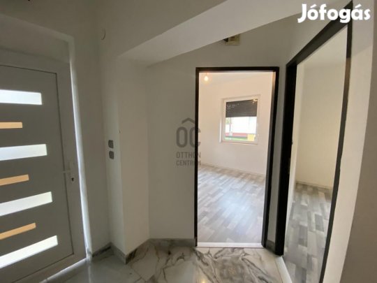 Abonyi 77 nm-es ház eladó