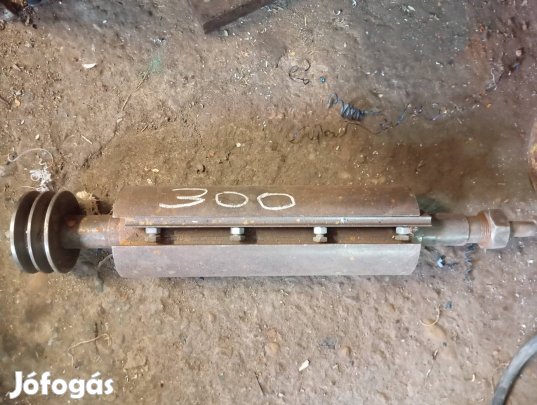 Abrikter tengelyes 300 as