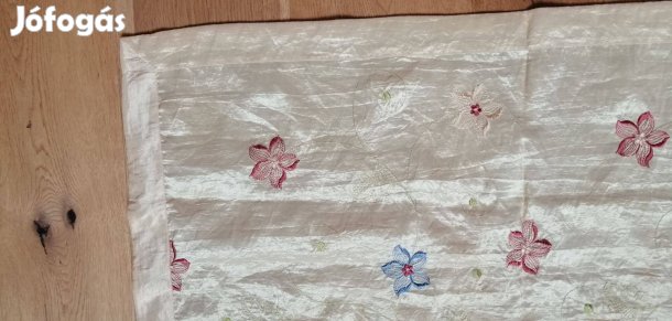 Abrosz,terítő kis virágos új ! Tarrington House
