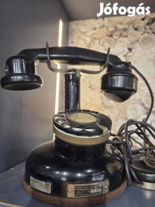 Acél retro telefon