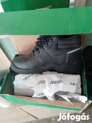 Acélbetétes munkavédelmi bakancs 