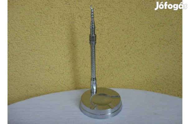 Acélból készült egri minaret dísztárgy, hamutartó