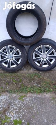 Acélfelni 4X100 , 195/65X15-ös köpennyel eladó