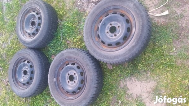 Acélfelni téligumival 14-es