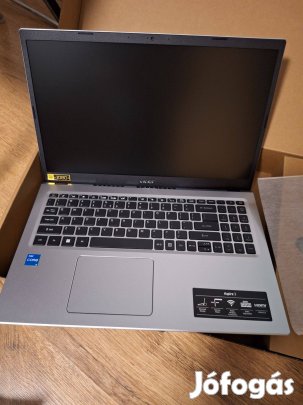 Acer Aspire 3 laptop Új