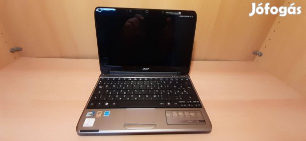 Acer Aspire ONE AO751h-52Bk netbook (2)