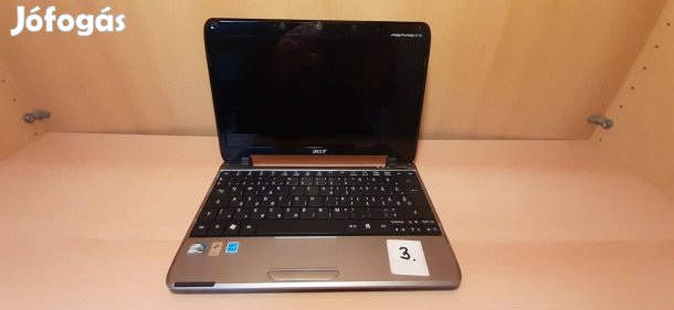 Acer Aspire ONE AO751h-52Bk netbook (3)