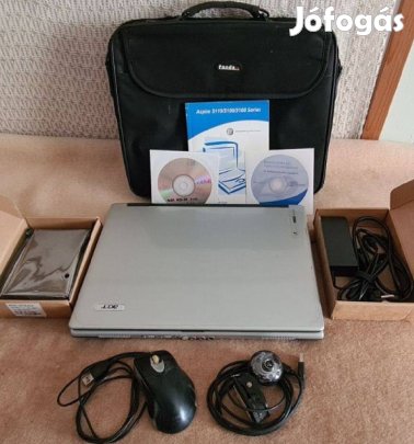 Acer laptop eladó. 15" , ezüst szín , Windows 10