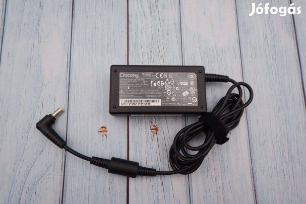 Acer laptop töltő 19V 3.42A A11-065N1A