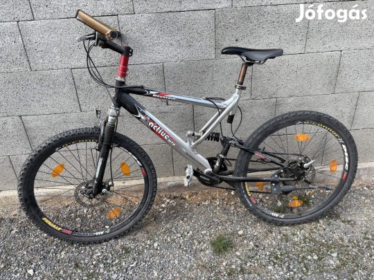 Active 26 colos magasított kerékpár