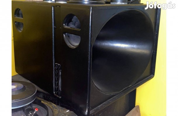 Adamson tölcséres közép párban