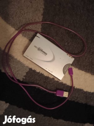 Adatkábel és micro SD kártya olvasó