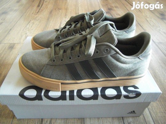 Adidas 44 es férfi edzőcipő