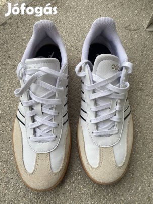 Adidas Barreda cipő