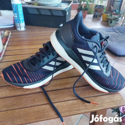 Adidas Boost Solardrive futócipő 43 1/3 